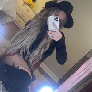 Meet your Posher, Melissa